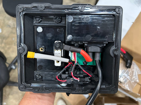 Battery Lid Cover w/ power cable - ProS/SS2.0/SS3.0